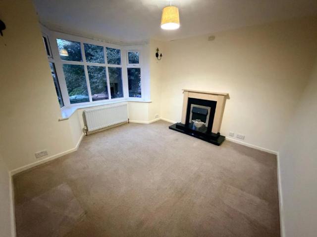 5 bedroom detached house to rent