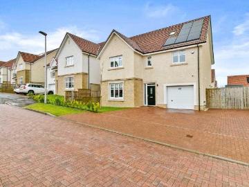 5 bedroom detached house to rent