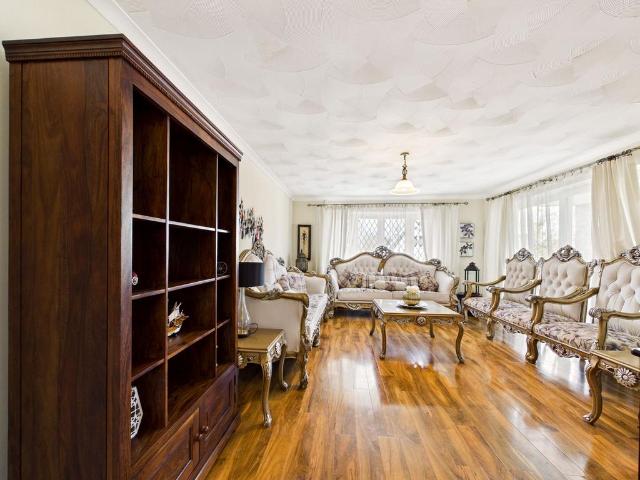 5 bedroom detached house to rent