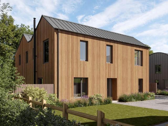 5 bedroom detached house to rent