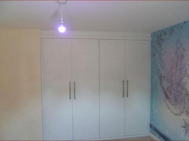 5 bedroom detached house to rent