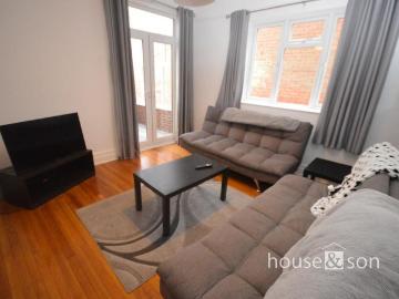 5 bedroom detached house to rent