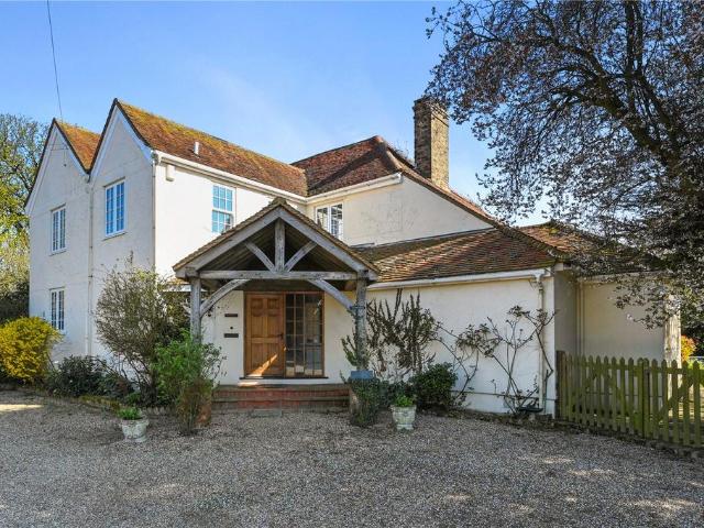 5 bedroom detached house to rent