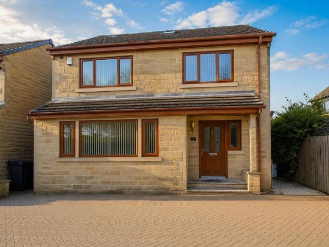 5 bedroom detached house to rent