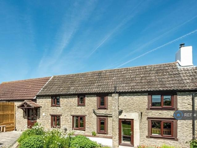 5 bedroom detached house to rent