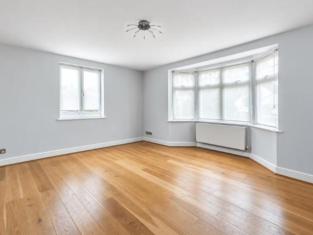 5 bedroom detached house to rent