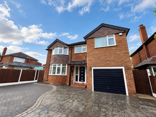 5 bedroom detached house to rent
