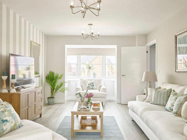 5 bedroom detached house to rent