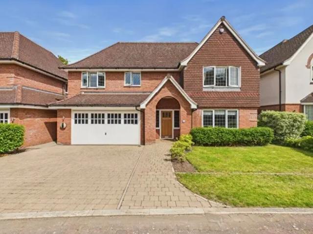 5 Bedroom Detached House To Rent In Beech Hill Close, Sutton Coldfield, B72