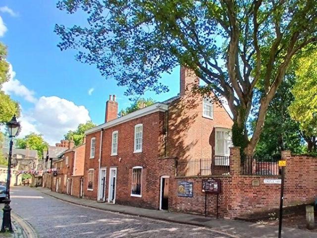 5 Bedroom Detached House To Rent In Castle View, City Centre, LE1