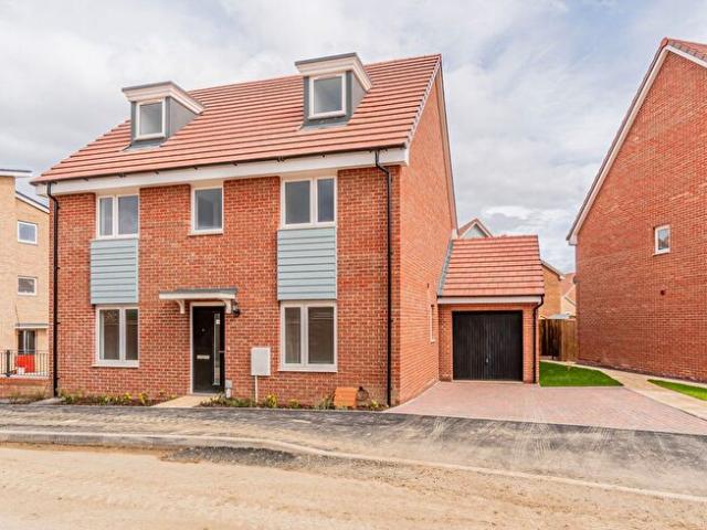 5 Bedroom Detached House To Rent In Cheviot Crescent, Milton Keynes, MK8