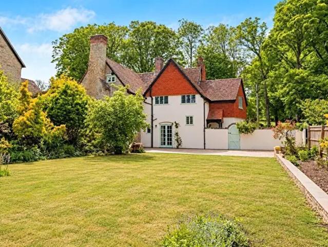 5 Bedroom Detached House To Rent In Church Road, Great Milton, OX44