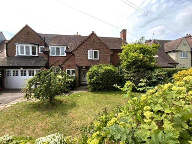 5 Bedroom Detached House To Rent In Greenhill Road, Sutton Coldfield, B72