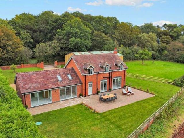 5 Bedroom Detached House To Rent In Hardwick Lane Studley, B80