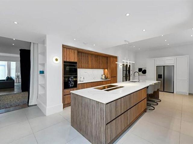 5 Bedroom Detached House To Rent In Magdala Road, Nottingham, NG3