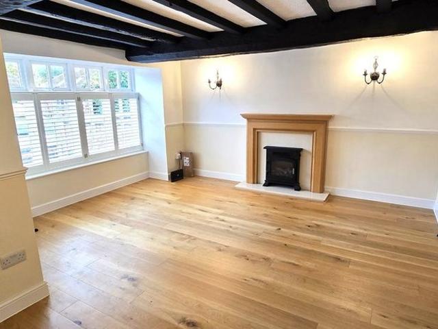 5 bedroom detached to let