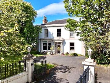 5 bedroom detached villa house for sale