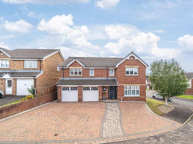 5 bedroom detached villa house for sale