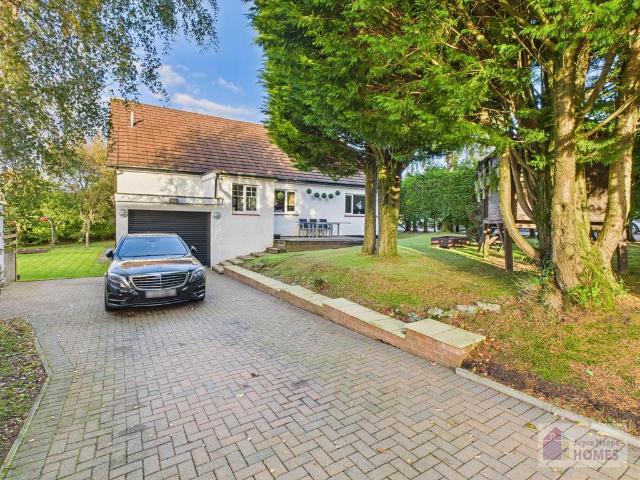 5 bedroom detached villa house for sale