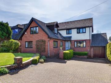 5 bedroom detached villa house for sale