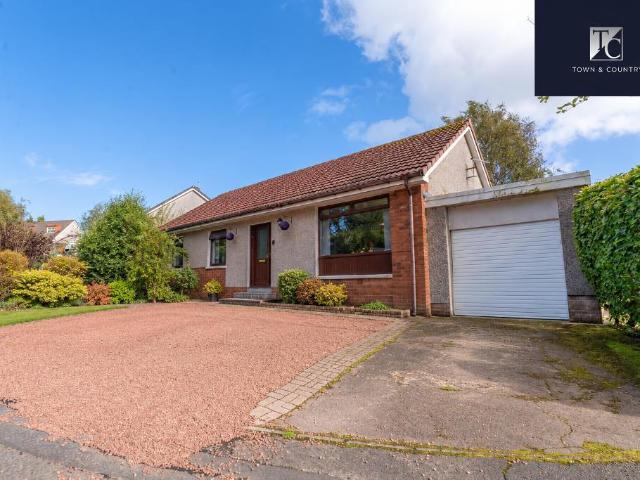 5 bedroom detached villa house for sale
