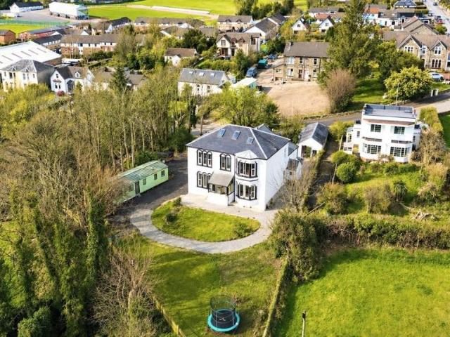 5 bedroom detached villa house for sale