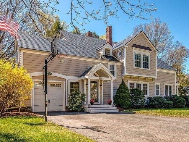 5 bedroom, Dedham MA 02026 105496977
