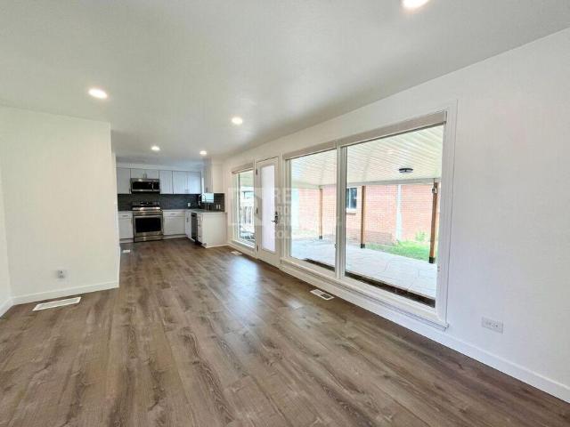 5 bedroom, Denver CO 80207 104612736