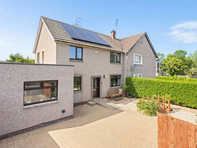 5 Bedroom End Of Terrace House