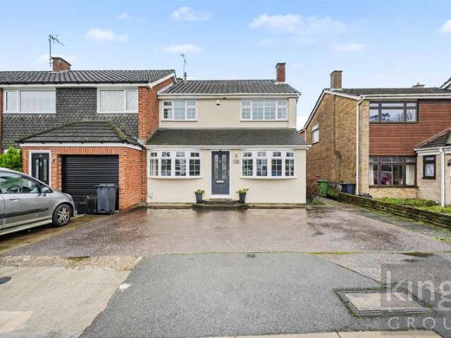 5 Bedroom End Of Terrace House