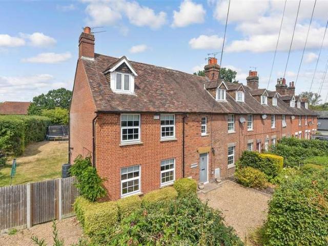 5 Bedroom End Of Terrace House