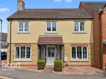 5 bedroom end of terrace house for sale