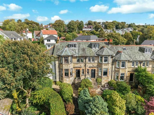 5 bedroom end of terrace house for sale