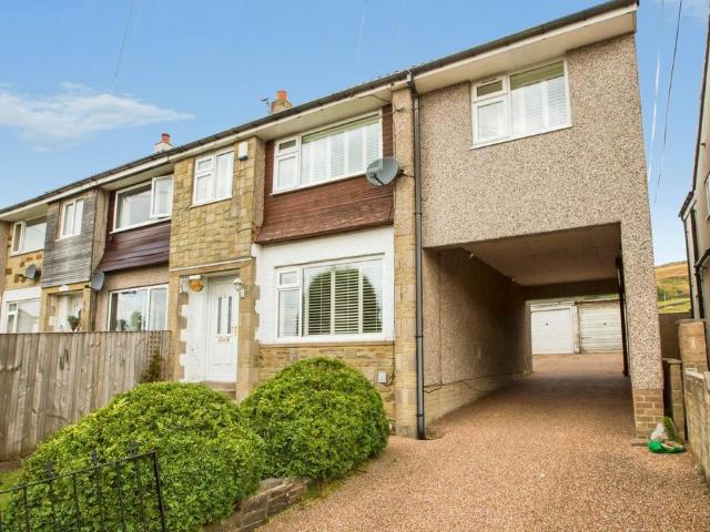 5 bedroom end of terrace house for sale