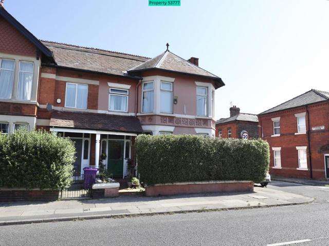 5 bedroom end of terrace house for sale