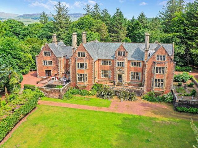 5 bedroom end of terrace house for sale