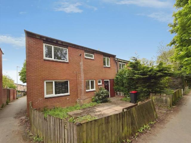 5 bedroom end of terrace house for sale