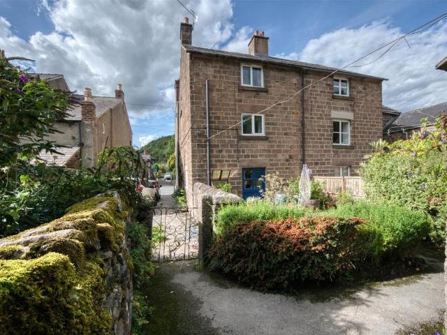 5 bedroom end of terrace house for sale