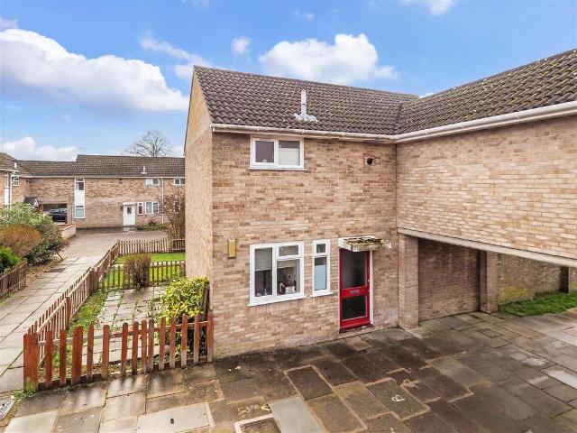5 bedroom end of terrace house for sale