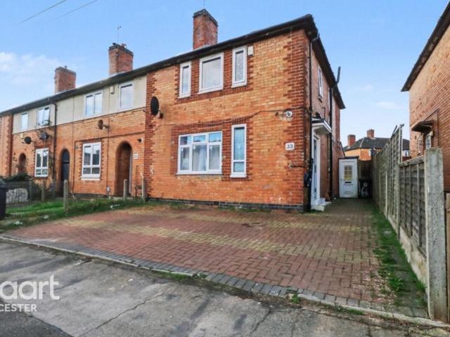 5 bedroom end of terrace house for sale