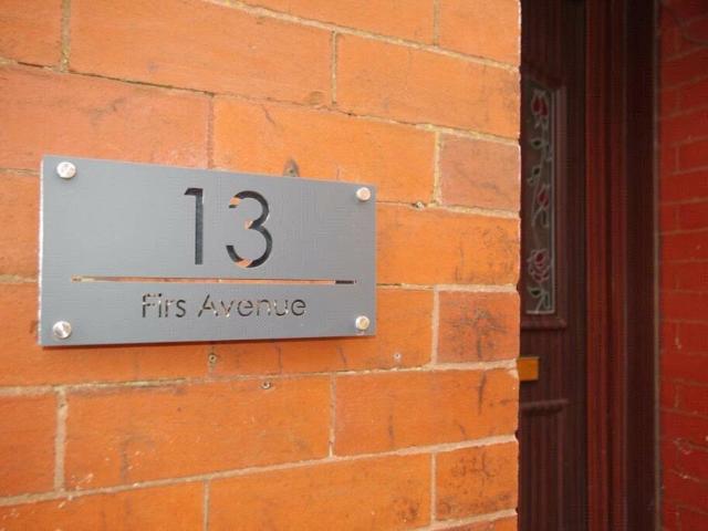 5 bedroom end of terrace house for sale