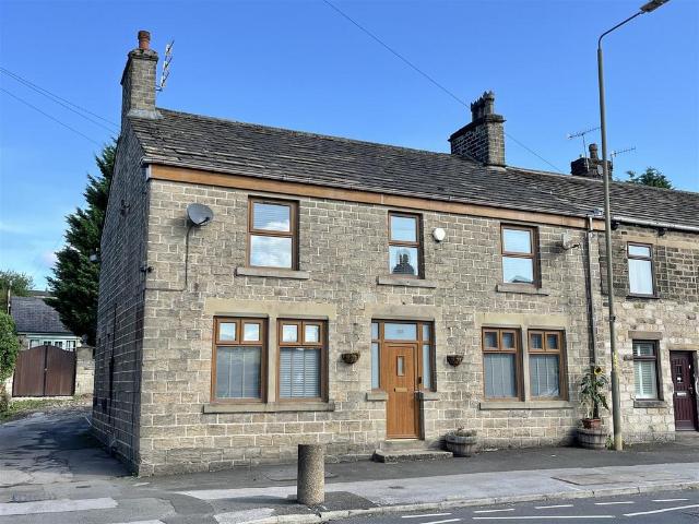 5 bedroom end of terrace house for sale