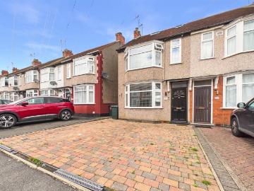 5 bedroom end of terrace house for sale