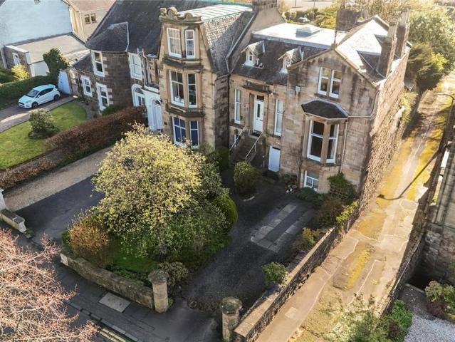 5 bedroom townhouse for sale