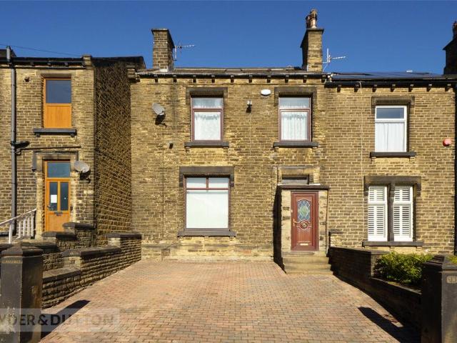 5 bedroom end of terrace house for sale