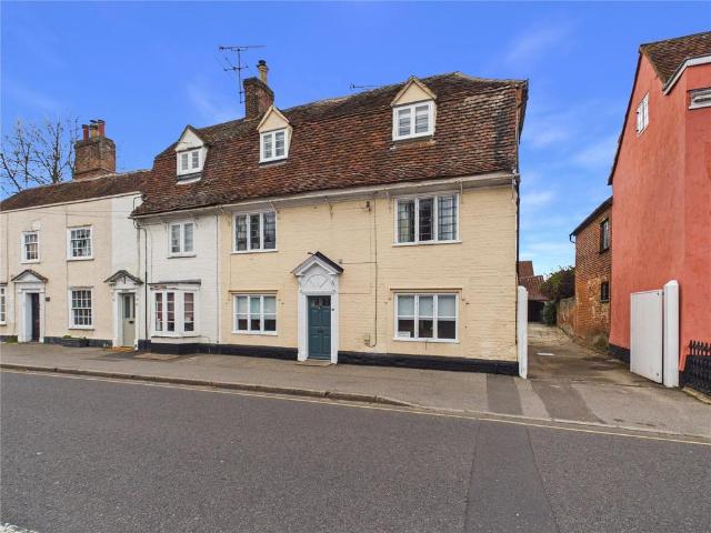 5 bedroom end of terrace house for sale