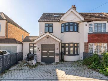 West Barnes, London, Greater London - Garden