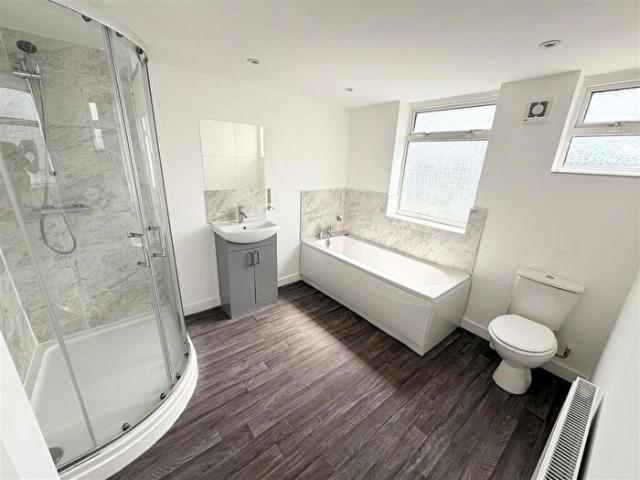 5 Bedroom End Of Terrace House To Rent In Penn Street, Treharris, CF46