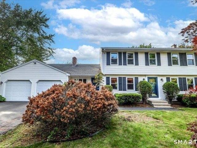 5 bedroom, Enfield CT 06082 105205080