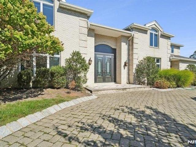 5 bedroom, Englewood Cliffs NJ 07632 104904457